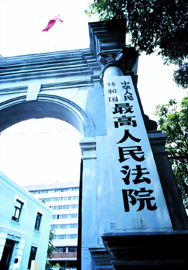 农妇洗衣服,农妇河边洗衣服引争议