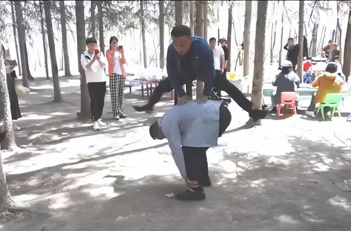 胖东来员工干一年能拿多少钱,胖东来强大的薪酬福利制度