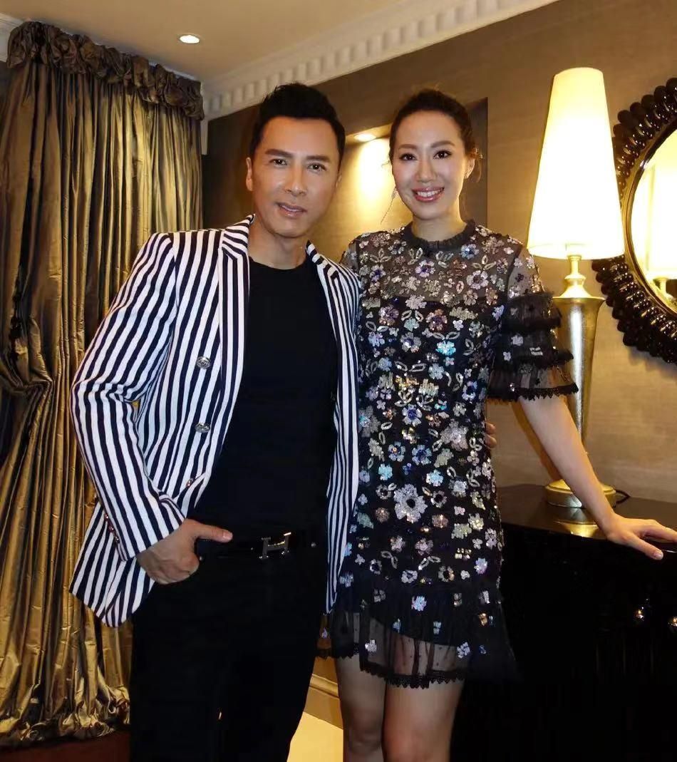 嫁入豪门的八大男星,8位明星娶外籍老婆