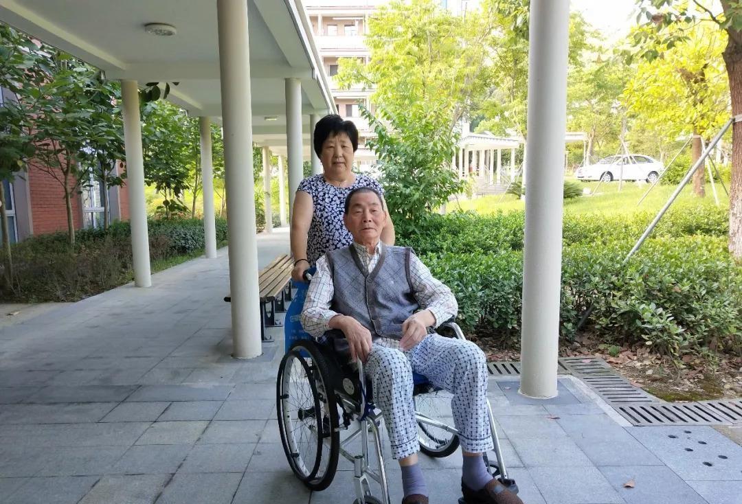 异性相处不拒绝你的表现,异性说喜欢你但是不拒绝你