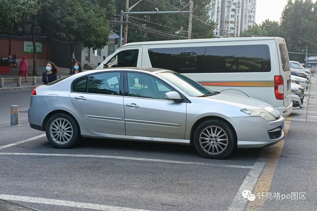 马丁脸+四轮转向丨雷诺拉古娜·古贝/RenaultLagunaCoupé