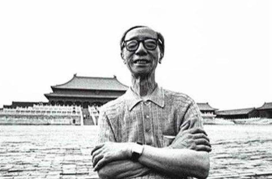 新中国成立后，前清皇帝溥仪何去何从？毛主席、周总理都很关心他