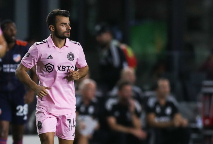 梅西最新队友,梅西新队友马丁内斯