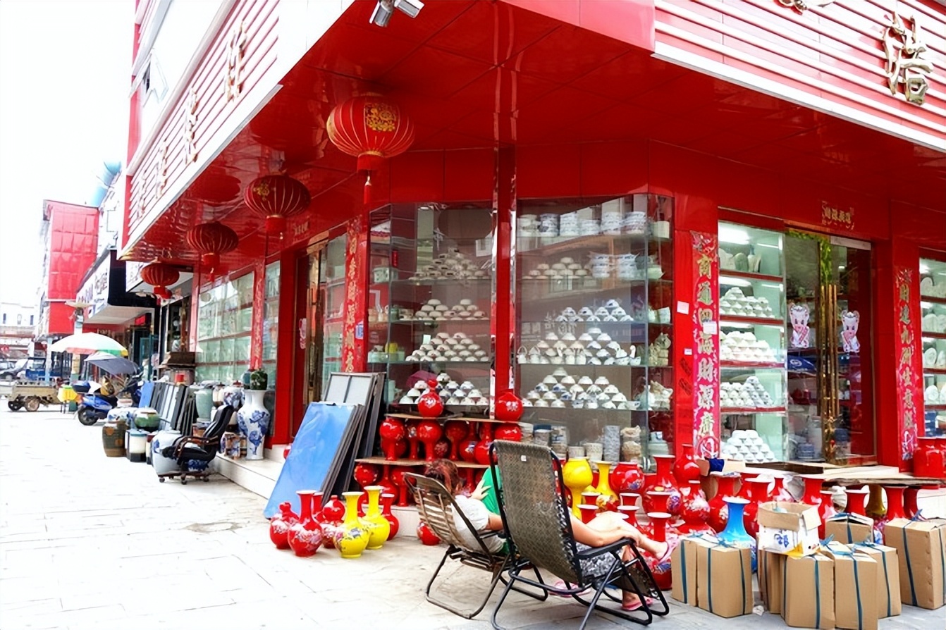 景德镇陶瓷之都在哪里,逛景德镇陶瓷城