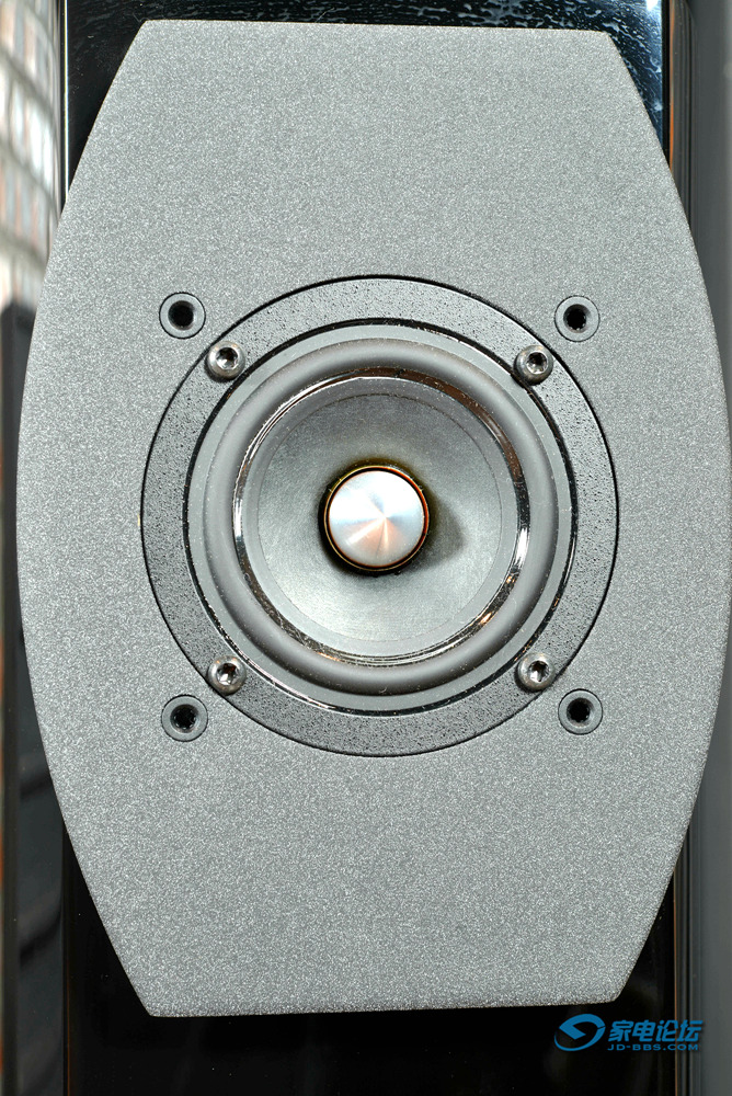 另类点音源发烧友的福音：德国AUDIUMComp5.2有源音箱