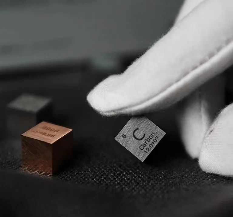 谁懂啊！我们这些大儿童，50元的礼物就能让我们贼快乐！