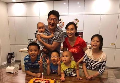 论“大长脸”只服这8位，有人自嘲是“驴脸”，有人一屏装不下