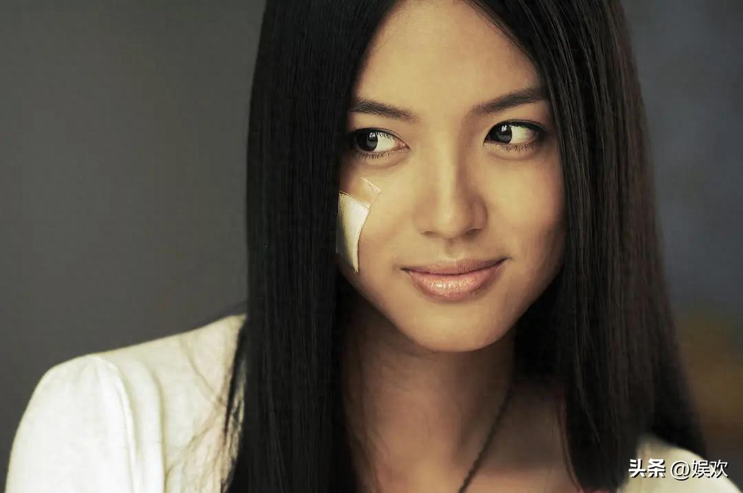 柳岩和殷桃对比照片,柳岩与殷桃是同一个人吗