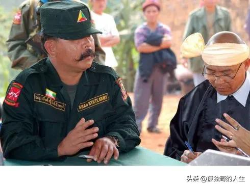 缅北男子怀疑妻子出轨，心情郁闷地去喝酒，回家却被妻子打断腿