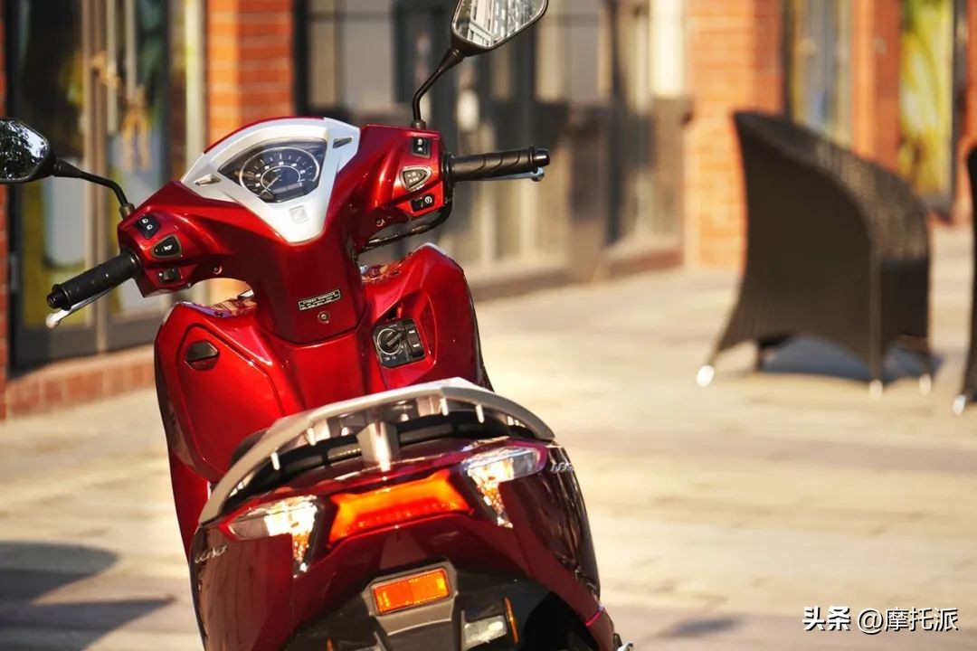 本田lead125综合评测,降价3000的本田lead125值得购买吗
