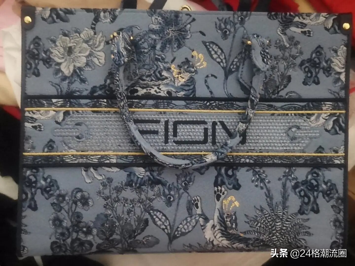 fion菲安妮托特包颜色尺寸推荐,fion菲安妮托特包哪个颜色好看