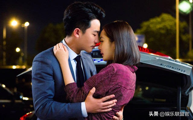 撩汉、乱认爸、男男接吻，这6位明星是没分寸感，还是“耍流氓”