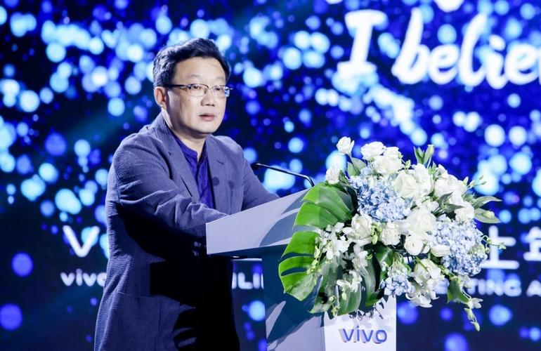 oppo厂妹,oppo凭什么成为上半年的销冠