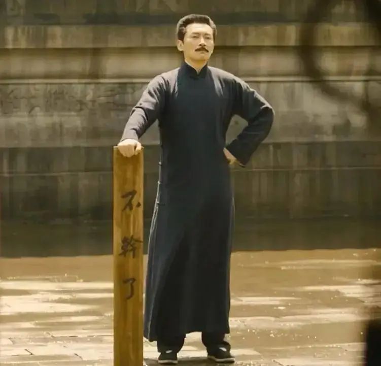 王志文和靳东最新的谍战片,王志文靳东最新电视剧北京电视台