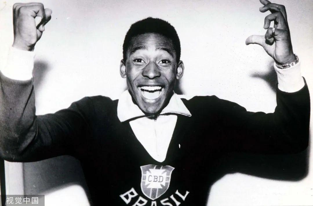 从此,星空多了一颗新星。RIP,愿天堂也有足球