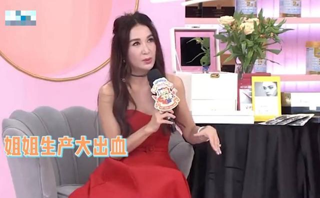 温碧霞刚出道时拍过什么电影,温碧霞最早期的电影吻戏