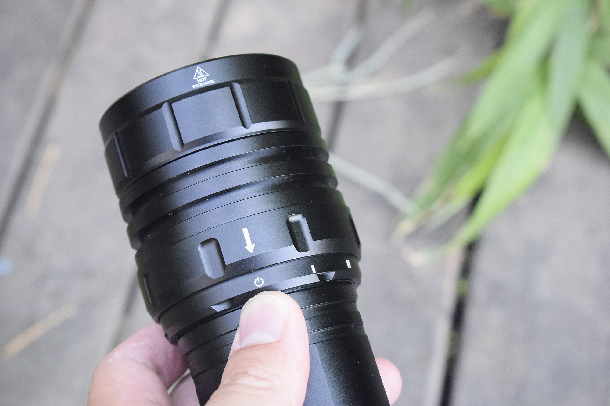 sofirn索菲恩手电直播,索菲恩sf06手电测评续航