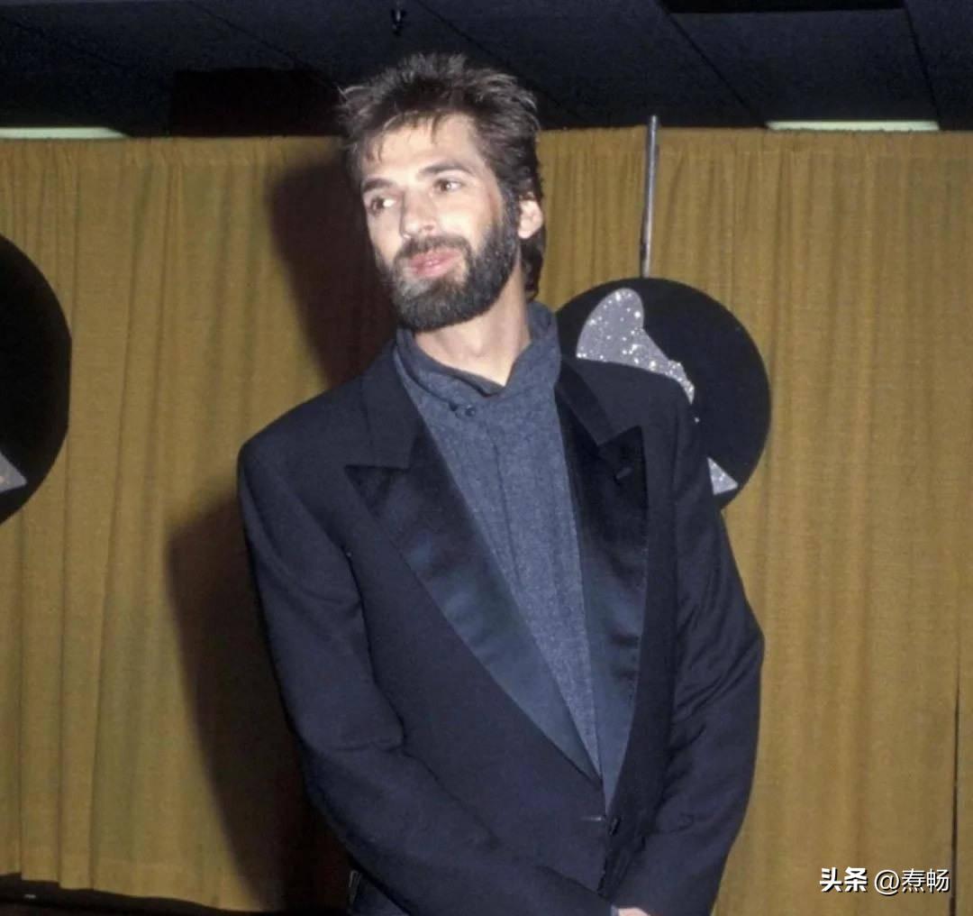 【晚清风情展】30张老照片展现花楼女子媚态，丰乳肥臀