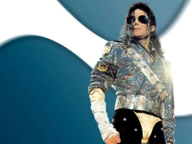 为什么叫迈克尔杰克逊流行乐之王,迈克尔杰克逊对美国歌坛影响多大