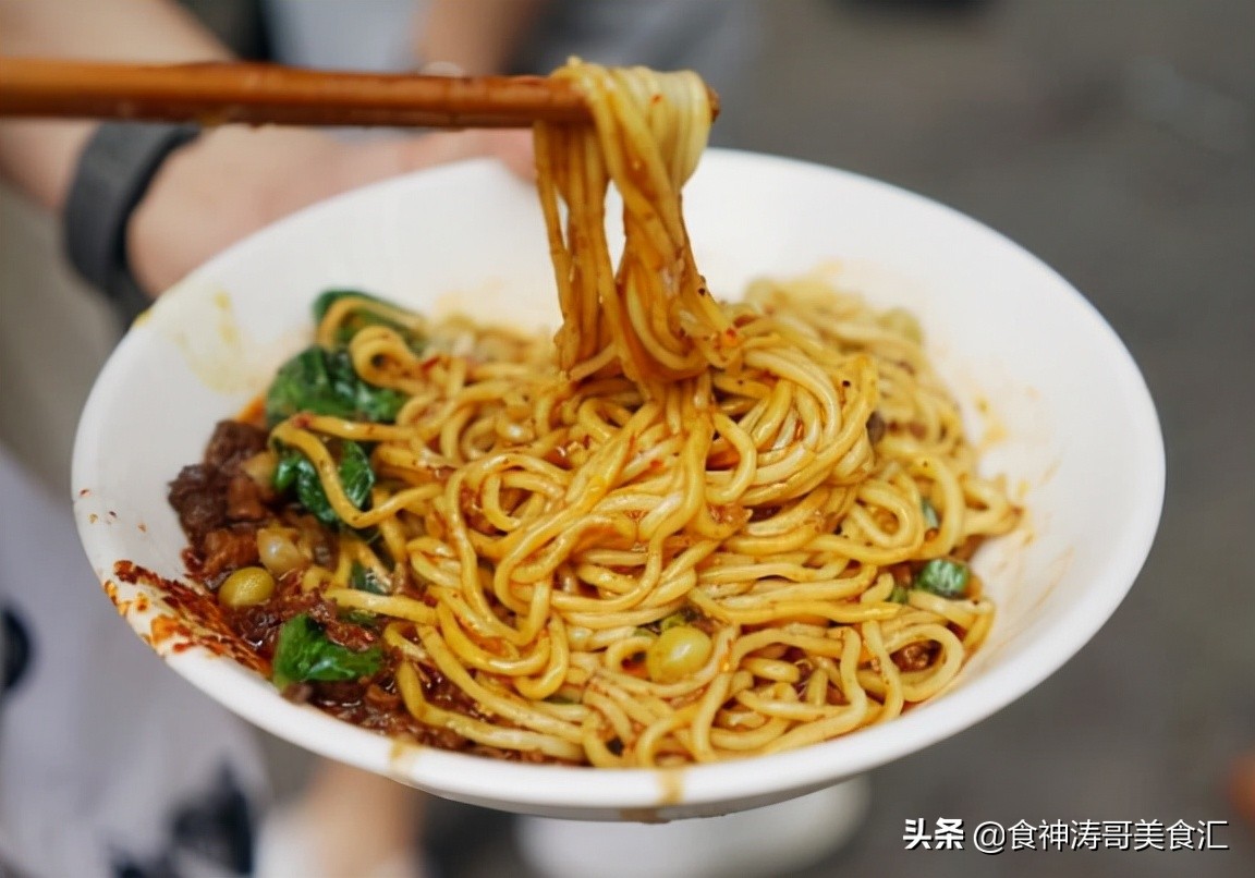 享有盛名的特色美食小吃,唯有美食不可辜负辣子鸡