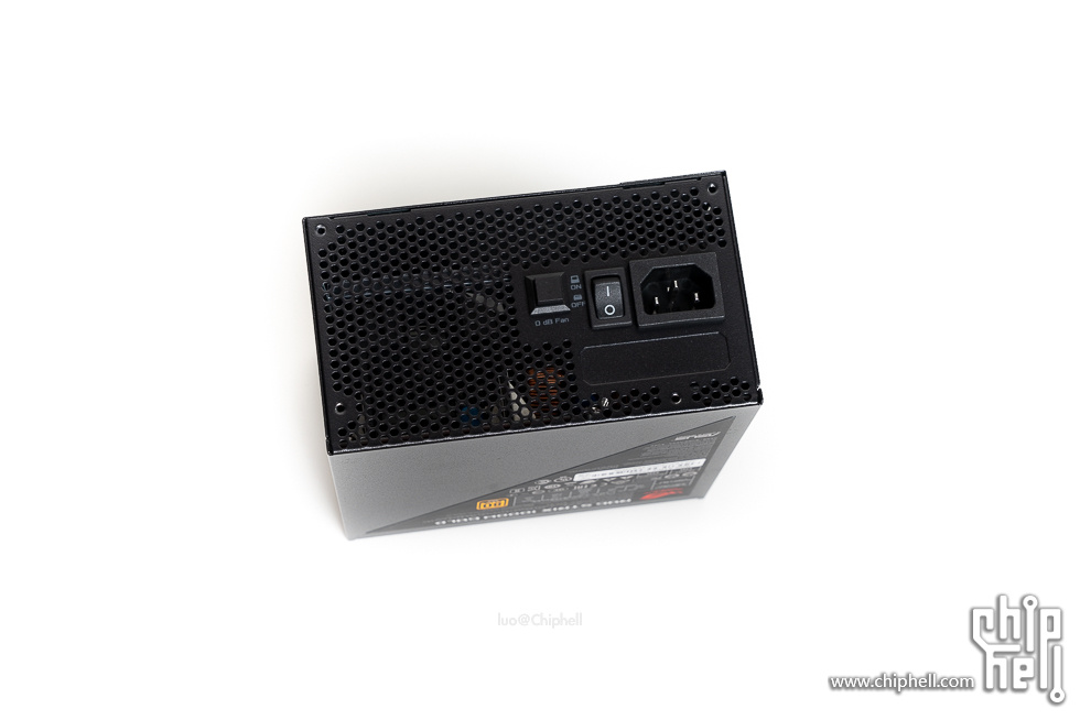 华硕tufgaminggt502弹药库白色,华硕gt502机箱黑橙搭配