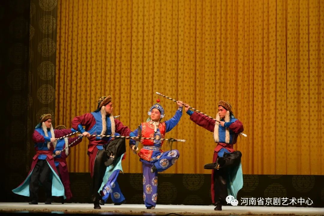 京剧状元媒望江亭选段万晓慧演唱,京剧名家晚会直播