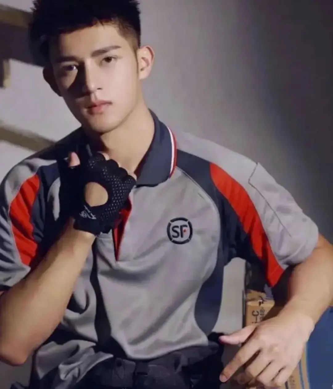 顺丰快递最新推广业务,顺丰是怎么在快递界牛起来的