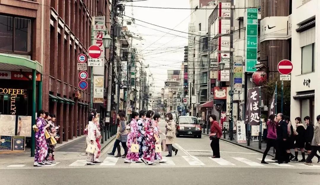 美国重创了日本几次金融危机,美国日本金融战争