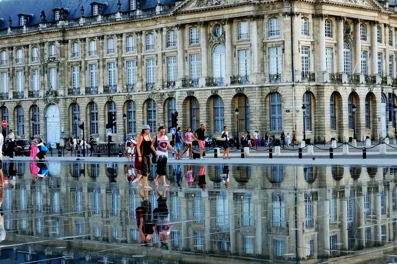 波尔多水镜广场设计,波尔多水镜广场游玩攻略