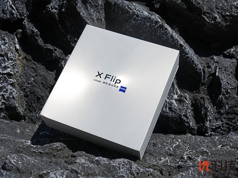vivozflip颜值天花板,vivoxflip最新深度评测