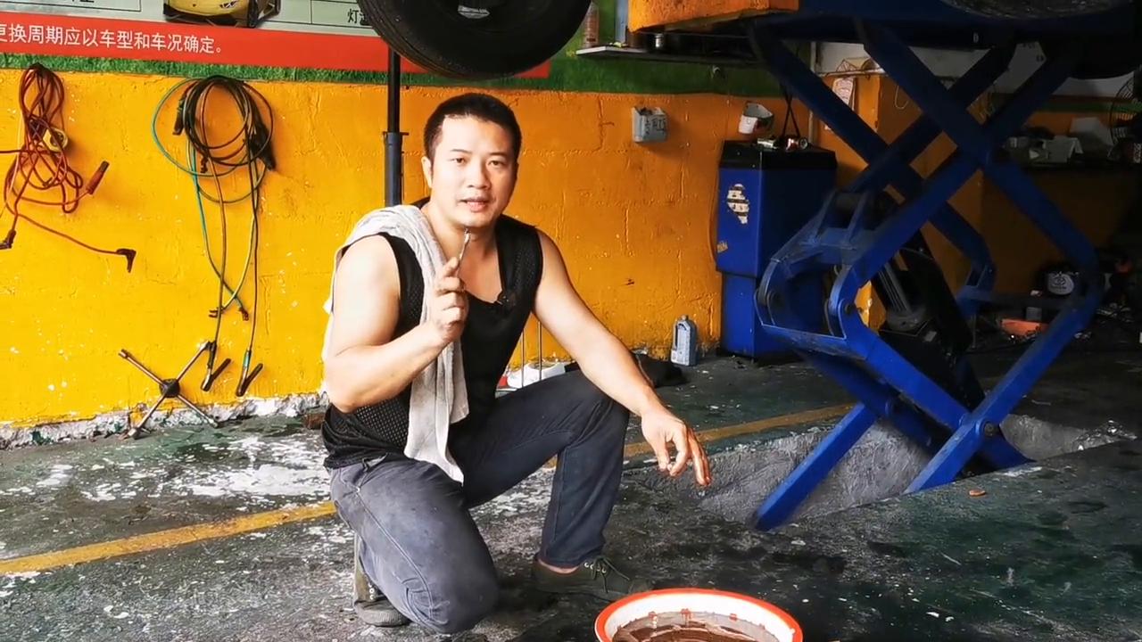 6at保养更换变速箱油,定期更换变速箱油的重要性