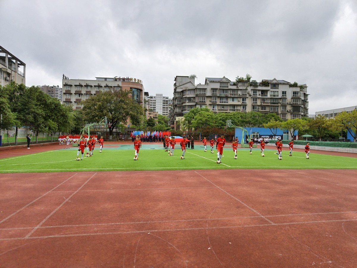 宜宾举办足球联赛的学校,航天小学运动会
