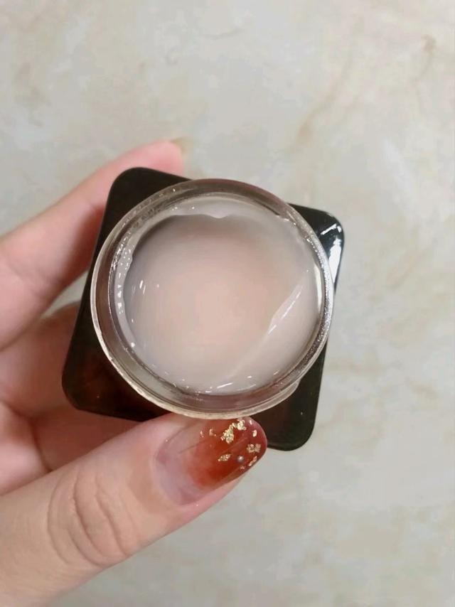 三四十妈妈用什么眼霜,30-40岁最适合的眼霜怎样用