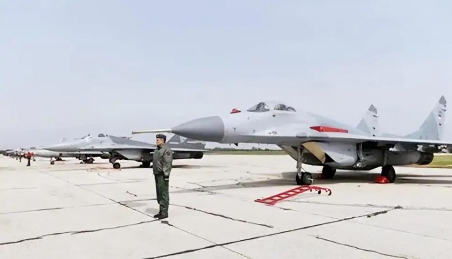 朝鲜空军歼十飞机,朝鲜空军歼十战机视频