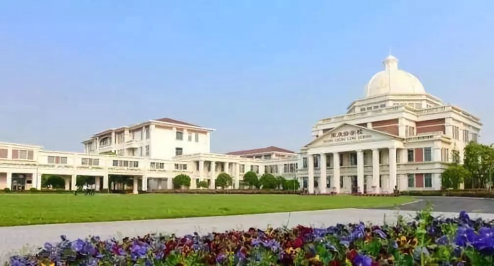 灿辉晶典1733到虹桥高铁,上海灿辉晶典1733周边交通