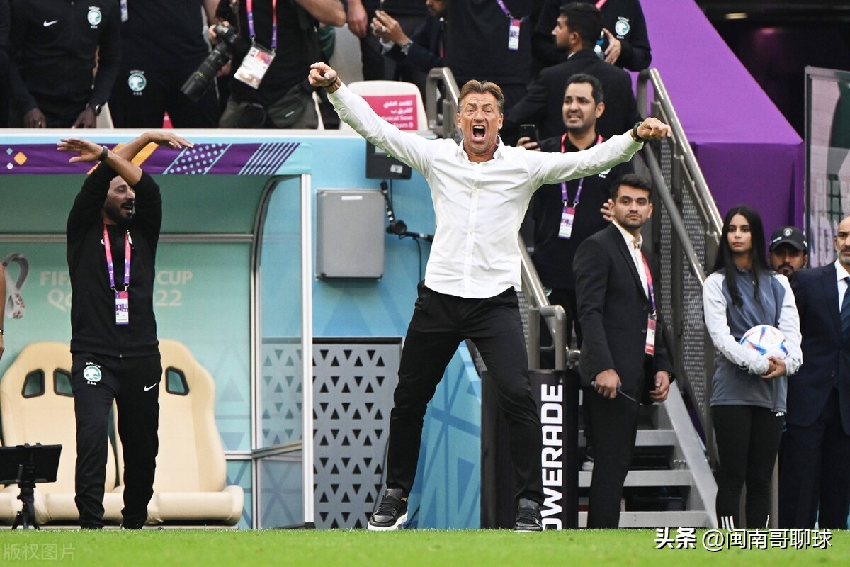 实力不够火力来凑,实力不够装备来凑足球