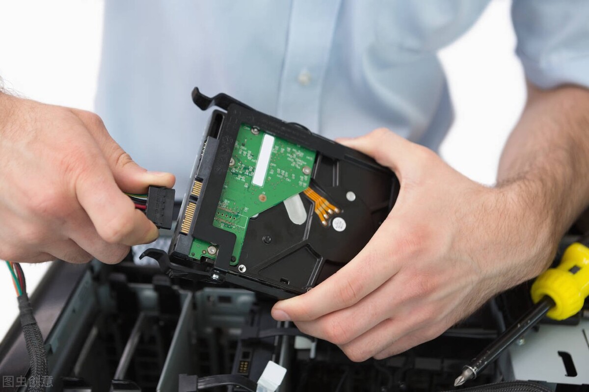 电脑换硬盘怎么删除旧系统,电脑换硬盘怎么把老硬盘系统删除