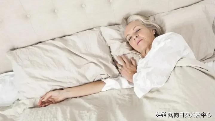 帕金森半夜会不会在睡梦中喊叫,帕金森病睡觉会做噩梦吗