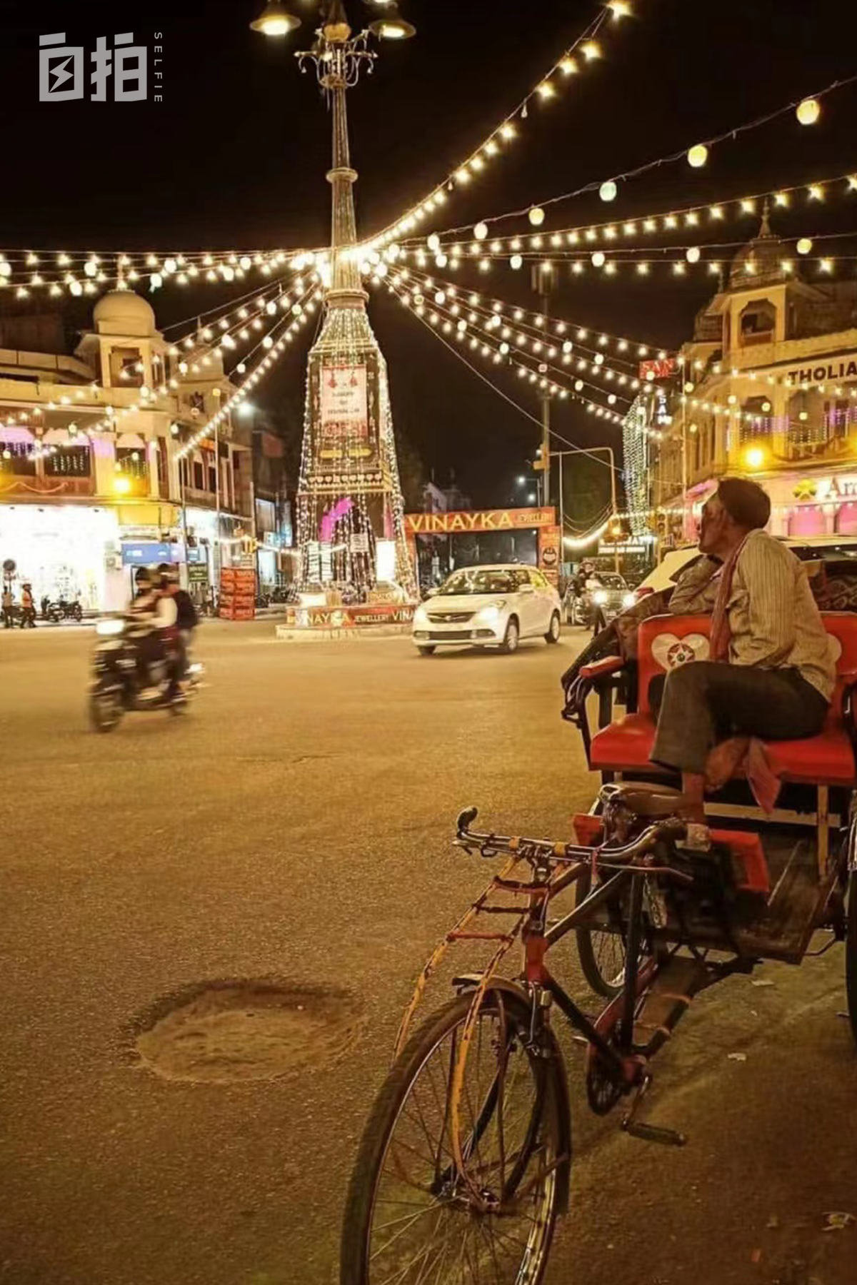 我，印度人，12岁被拉去结婚，16岁打工，靠会中文支撑起全家生活