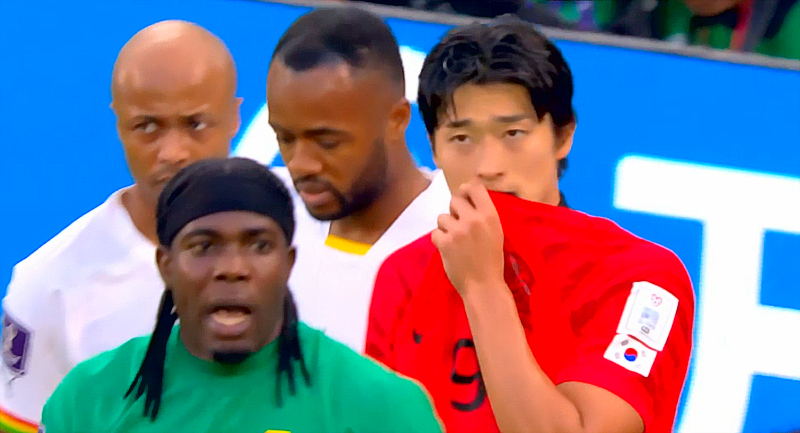 张玉宁停球给武磊,武磊进球张玉宁