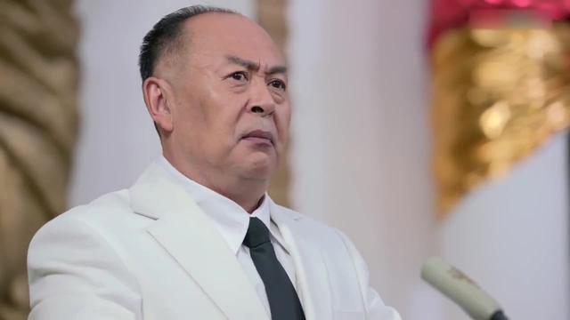 *少奇刘**为何极力反对陈毅入选“十大元帅”？回顾过往你会明白原由