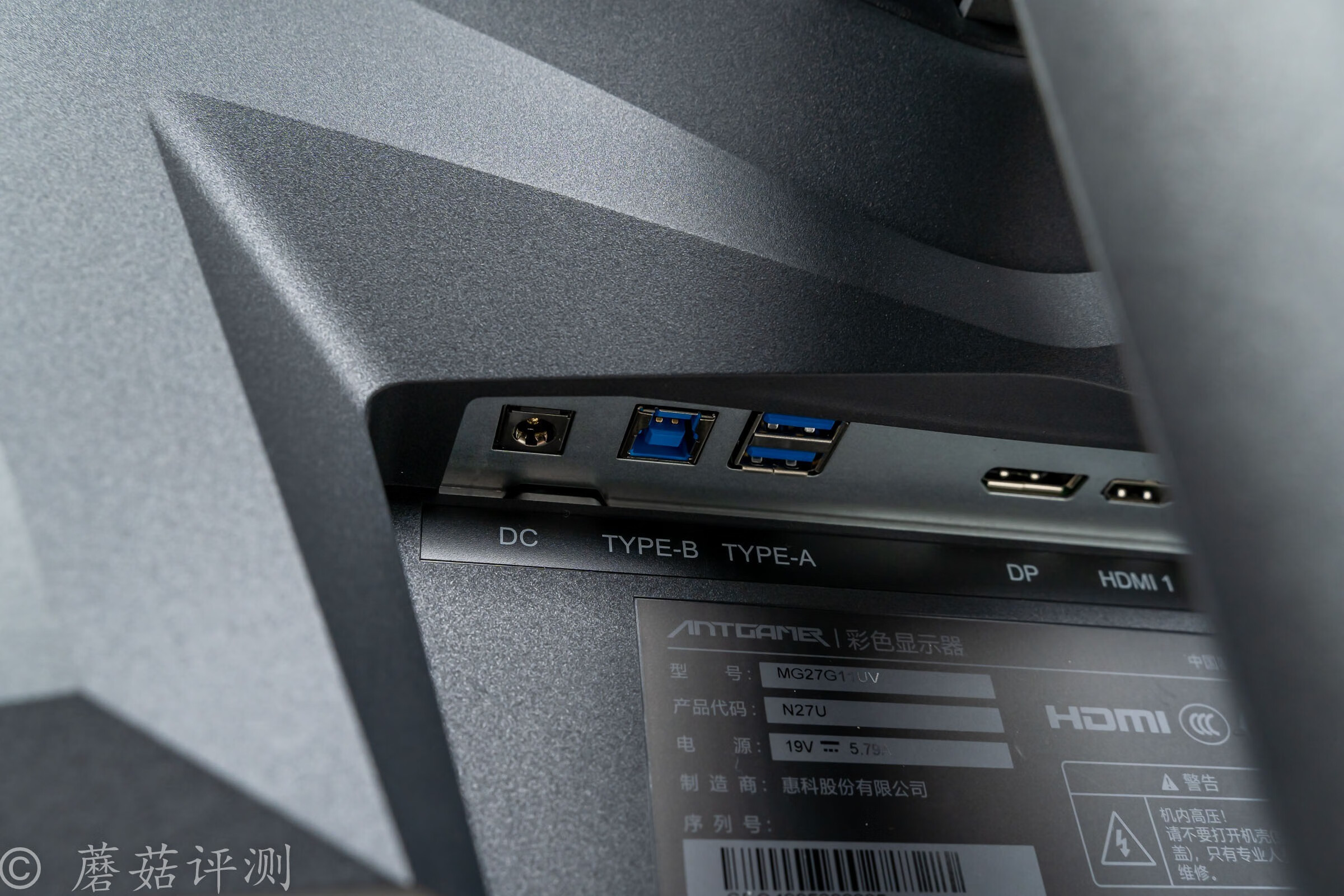 高性价比4K显示器，蚂蚁电竞27英寸NanoIPS4K160Hz显示器N27U评测