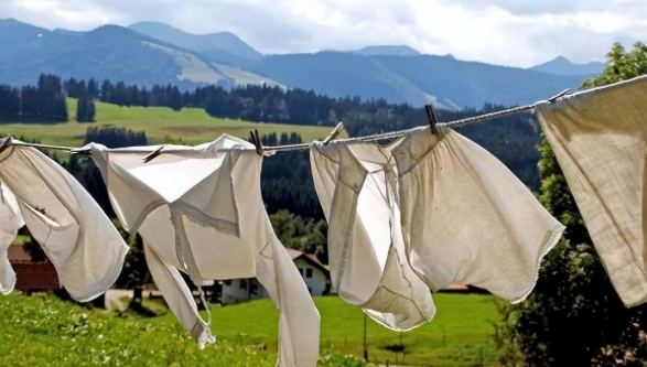 衣服为什么不可反过来晒,衣服怎么晒才正确的