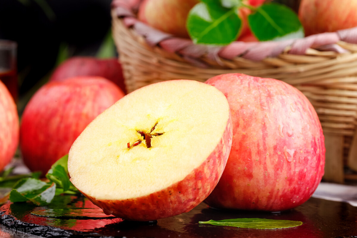 水果逐渐“贵族化”，问题在哪？果农如何从高价水果中分得一杯羹