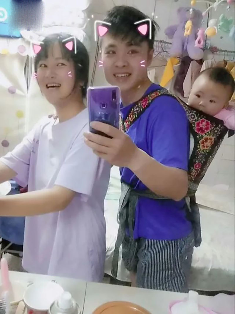 90后小伙带女儿送外卖,送外卖小伙带六个月的女儿