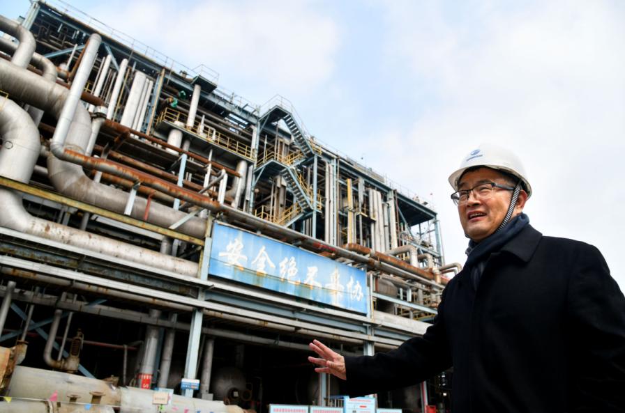 万华化学竞争力分析,丁建生持有万华化学多少股票