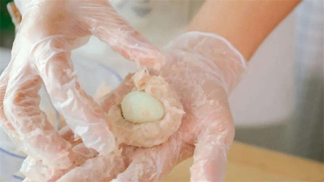 宝宝虾丸鹌鹑蛋汤的做法,虾丸蒸蛋的做法宝宝辅食