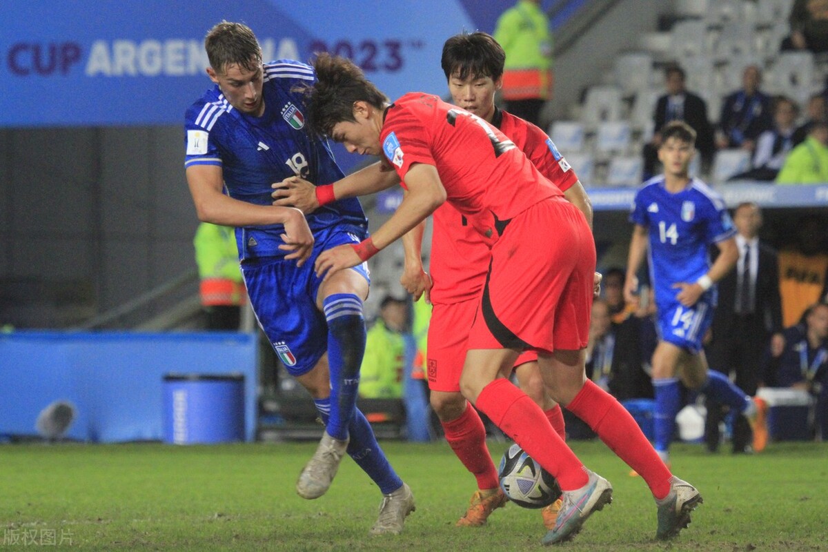 韩国男足4-0意大利,21年的等待终于不负有心人
