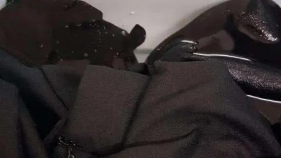 在家里如何把有霉斑的衣服清洗掉,棉t恤长霉斑怎么洗得干净