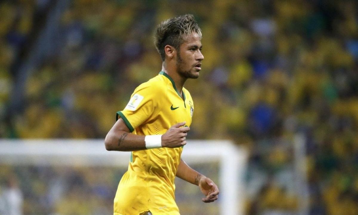 内马尔遭犯规桑巴足球,最后的桑巴舞者内马尔过人